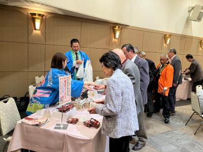 本宮市物産品の販売も行いました